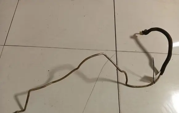 Toyota Corolla Verso AR10 Air conditioning (A/C) pipe/hose 