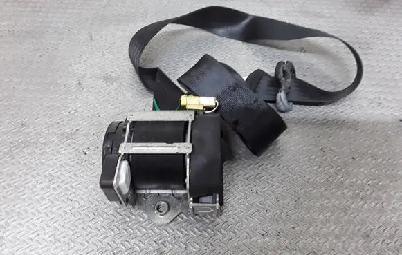 Alfa Romeo 147 Front seatbelt