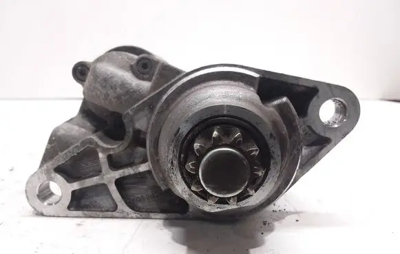 Skoda Fabia Mk1 (6Y) Starter motor 02T911023G