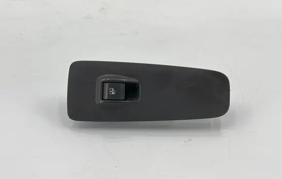 Peugeot Boxer Front door window switch trim B569