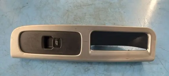 Volvo V50 Electric window control switch