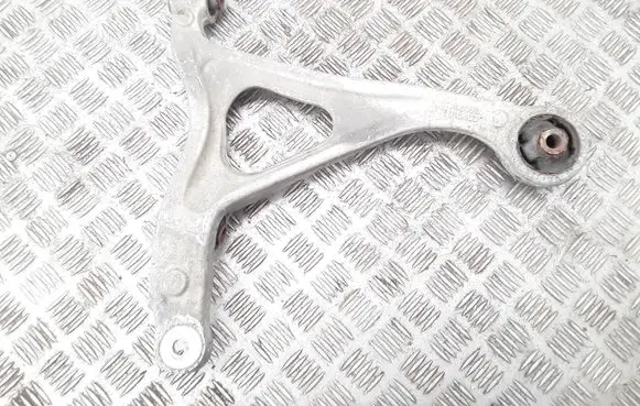 Hyundai Grandeur Front lower control arm/wishbone AL6082016106 016106