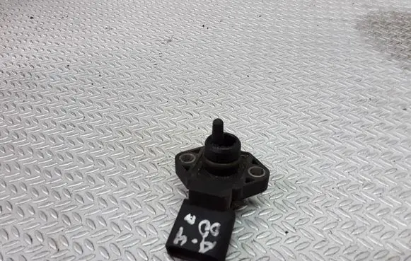 Volkswagen Golf IV Air pressure sensor 0281002177