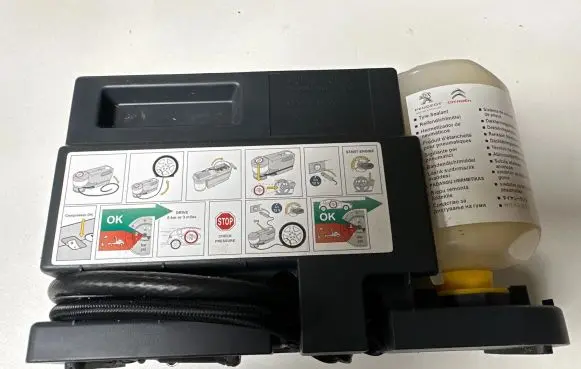 Peugeot 3008 I Tire air pump compressor 105000002 8660