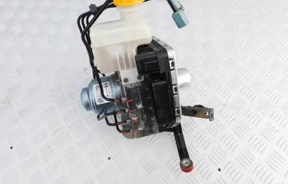 Alfa Romeo Giulia ABS Pump 10120207634