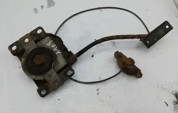 Toyota Corolla Verso E121 Spare wheel mounting bracket NOCODE
