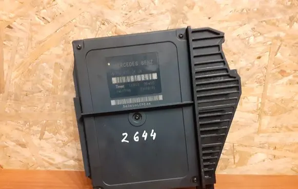Mercedes-Benz E W210 Central body control module 2108203826 2644