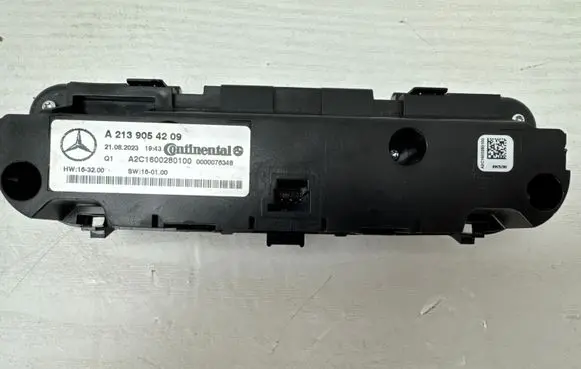 Mercedes-Benz E AMG W213 Climate control unit A2139054209 A2C1600280100 0000076348