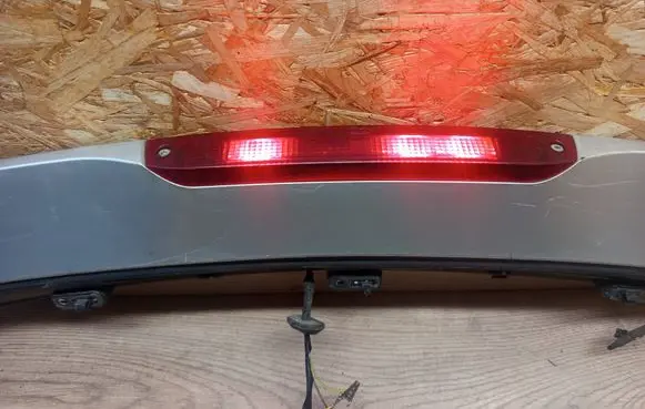 Ford Focus Tailgate/trunk spoiler 8M51A44210A