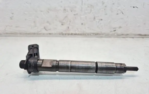 Dodge Nitro Fuel injector 0445115067