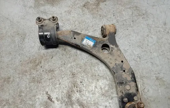 Volvo V50 Front lower control arm/wishbone 31277462