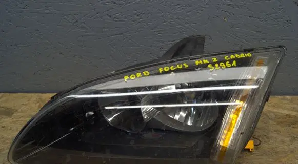 Ford Focus Headlight/headlamp