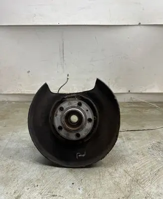 Volvo XC90 Rear wheel hub 8634730