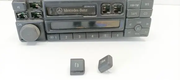 Mercedes-Benz SL R129 Radio/CD/DVD/GPS head unit A0038206086