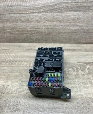 Honda Civic Fuse module 3820ES6AS000