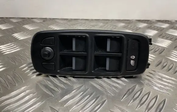 Jaguar XE Electric window control switch SPA027JT00F