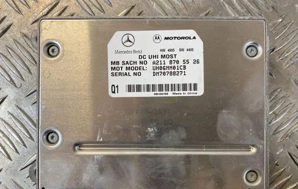 Mercedes-Benz CLS C219 Bluetooth control unit module A2118705526 UH06MM01CB DM70788271