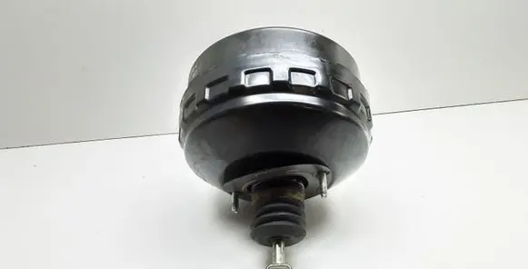 BMW 1 E81 E87 Brake booster 6788042