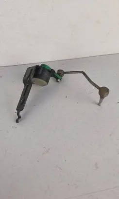 Headlight/headlamp level sensor