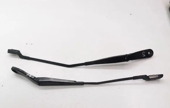 Volvo XC60 Windshield/front glass wiper blade 30753525 30753526