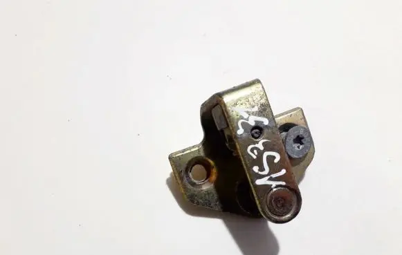 Ford Mondeo Mk III Front door lock loop/hook striker 2m51f21982aa