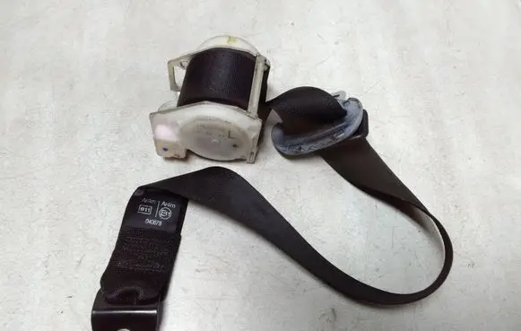 Opel Zafira A Third row seat belt 90580990