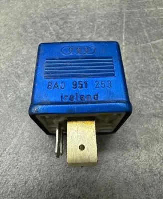 Audi A4 S4 B6 8E 8H Other relay 8A0951253