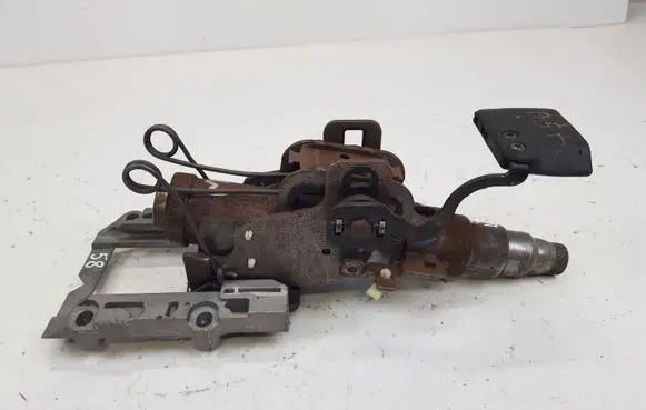 Volkswagen PASSAT B5.5 Steering wheel axle 3B0419502G