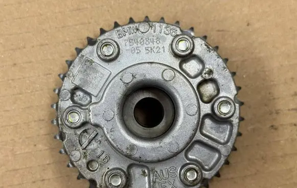BMW 1 E81 E87 Camshaft pulley/ VANOS 7540348