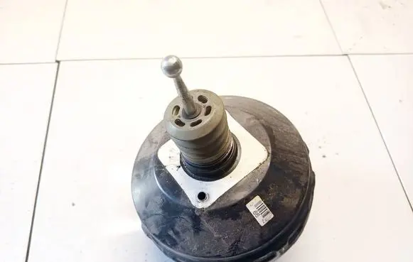 Volkswagen Golf VI Brake booster 1K2614105AR