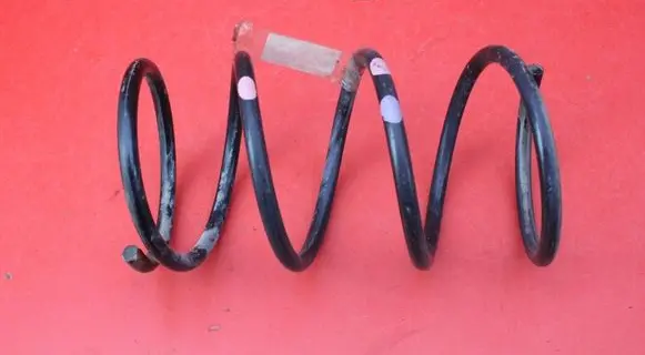 Mitsubishi Lancer VIII Front coil spring