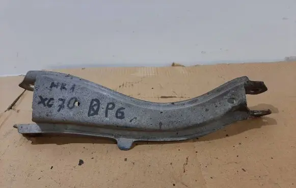 Volvo XC70 Rear upper control arm/wishbone