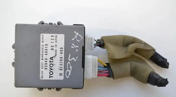 Toyota Yaris Other devices 8594048010