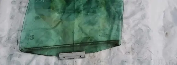 Volvo S60 Rear door window glass
