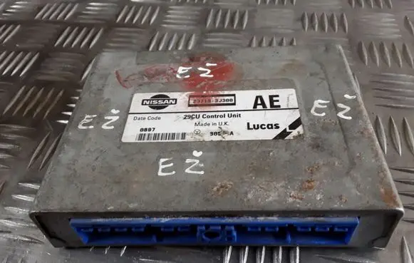 Nissan Primera Engine control unit/module 237183J300