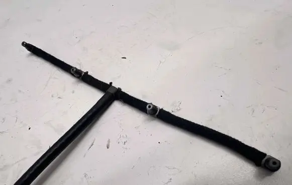 Opel Insignia A Fuel injector supply line/pipe 