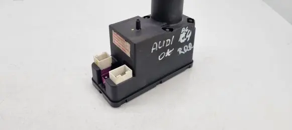Audi A6 S6 C4 4A Central locking vacuum pump 4A0862257J