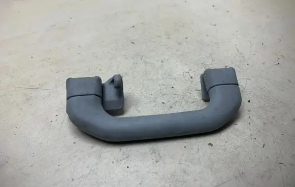 Mercedes-Benz C W203 Rear interior roof grab handle A2038100551