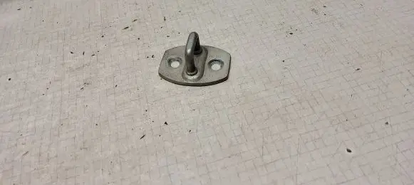 Toyota Aygo AB10 Front door lock loop/hook striker 