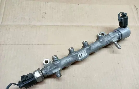 Audi A4 S4 B9 Fuel main line pipe 04L130764C 04005