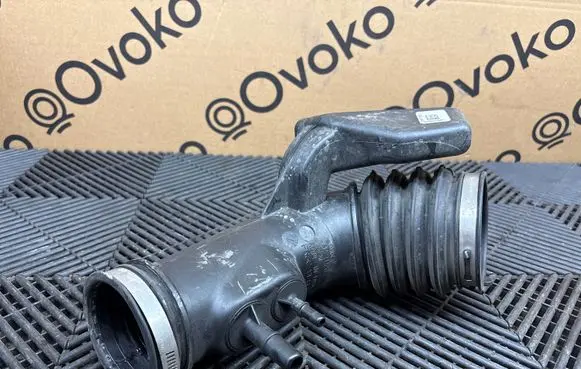 Ford Mustang VI Air intake hose/pipe FR3C9F805DE