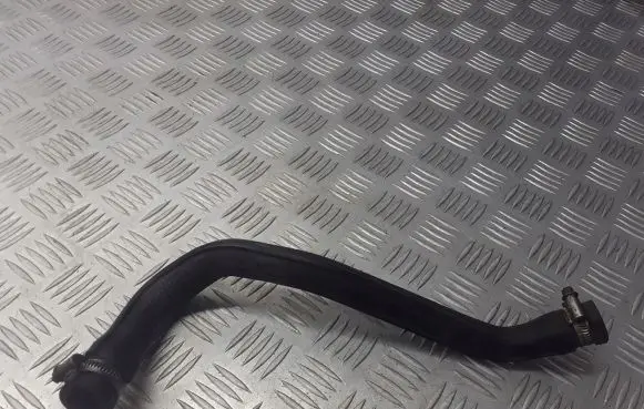 Mercedes-Benz C W203 Engine coolant pipe/hose