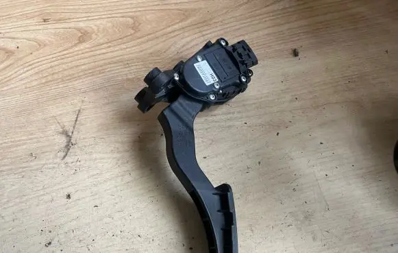 Hyundai i30 Accelerator throttle pedal H03 080707J0051