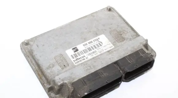 Volkswagen Polo Engine control unit/module 03E906033P