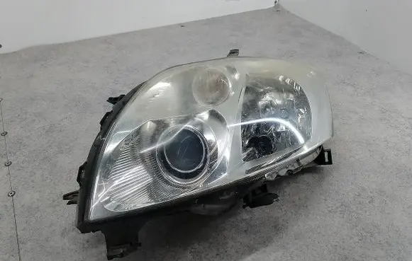 Toyota Auris 150 Headlight/headlamp