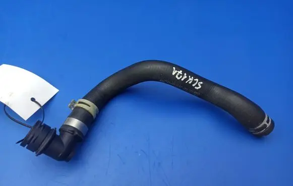 Mercedes-Benz SLK R171 Engine coolant pipe/hose A1718302996 2817104N01