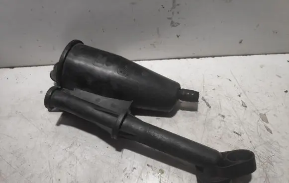 Opel Insignia A Oil breather separator 55567249 565581915