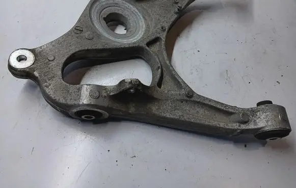 Mercedes-Benz GLE (W166 - C292) Rear upper control arm/wishbone A16605