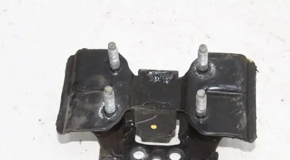 Lexus RC Gearbox mount 1237131270