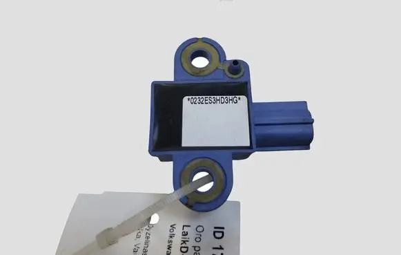 Volkswagen Golf V Airbag deployment crash/impact sensor 1K0955557A